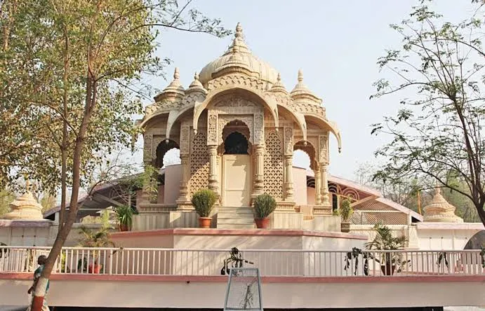 Bhakta Niwas accommodation at Gajanan Maharaj Sansthan Pandharpur
